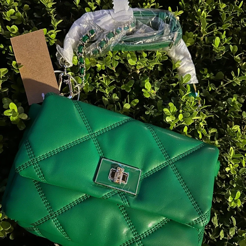 Green Quilted Women's Bag - Picture 1 of 1